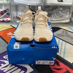 Adidas NMD BRAND NEW !!!!